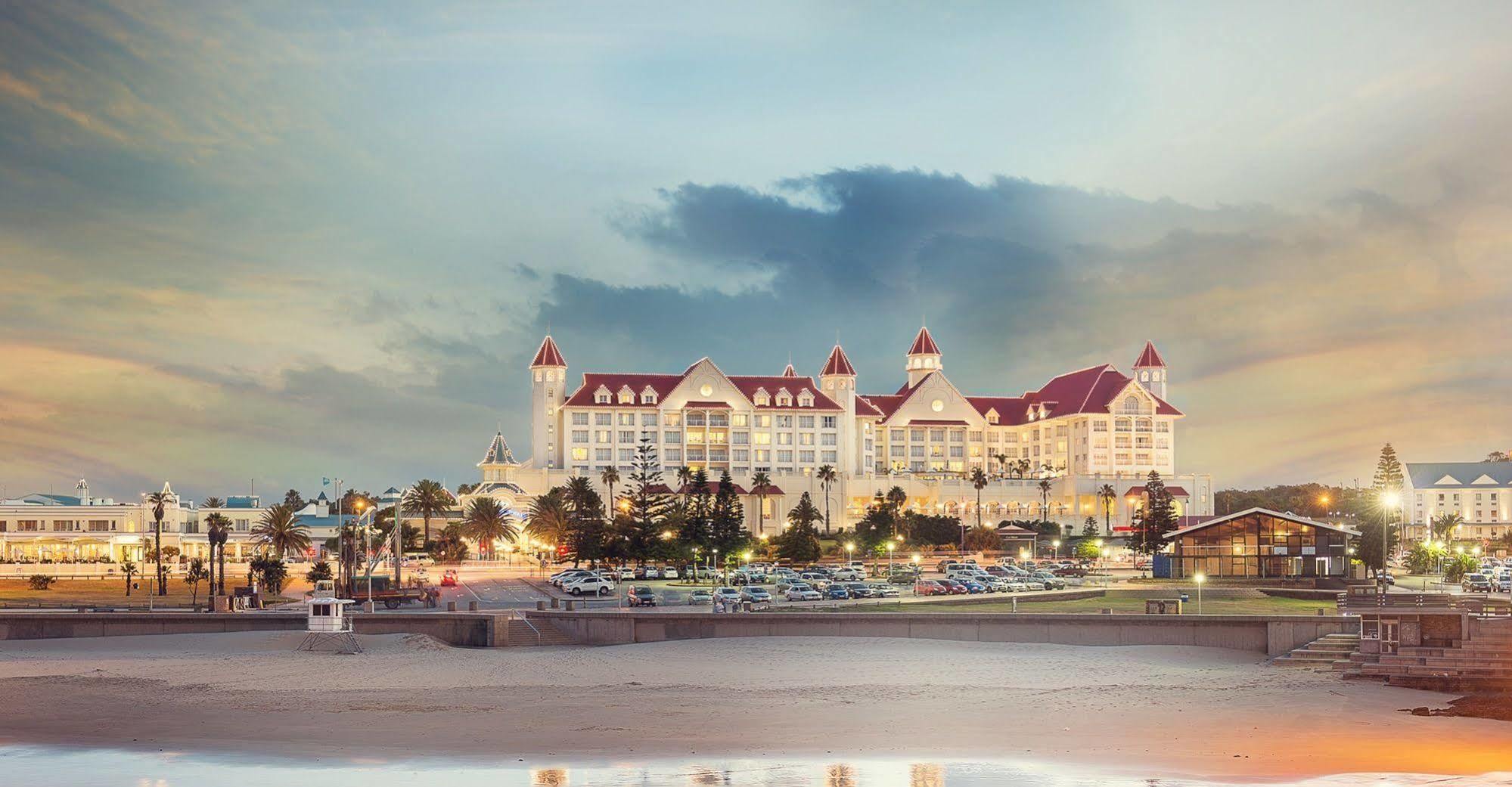 The Boardwalk Hotel, Convention Centre & Spa Port Elizabeth Exterior photo